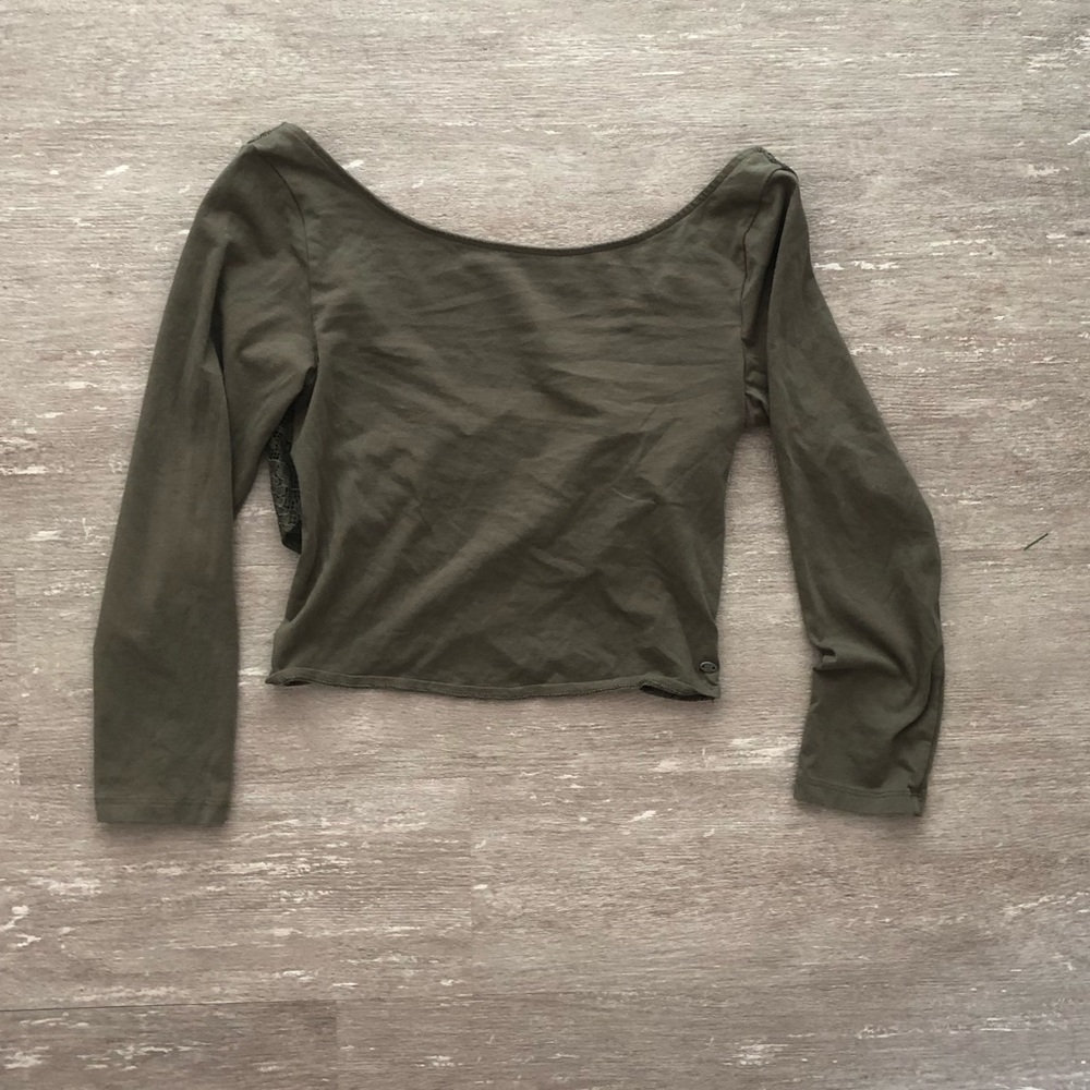 Cropped open laced back T-shirt
